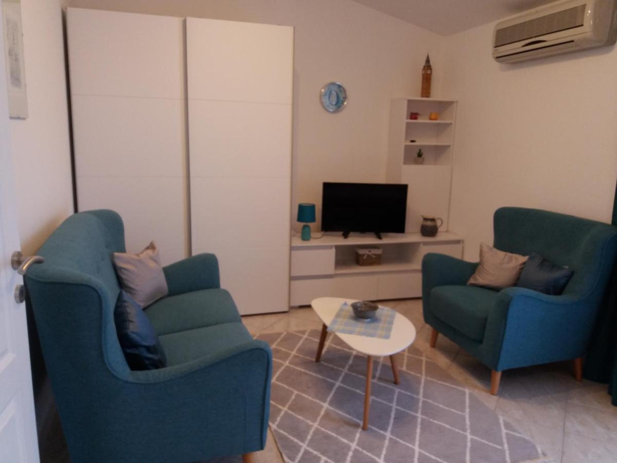 Apartmani Lana Brodarica  Eksteriør bilde