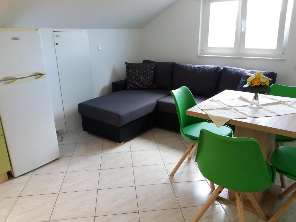 Apartmani Lana Brodarica  Eksteriør bilde