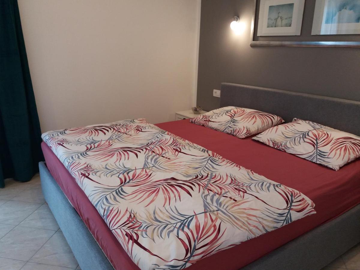 Apartmani Lana Brodarica  Eksteriør bilde