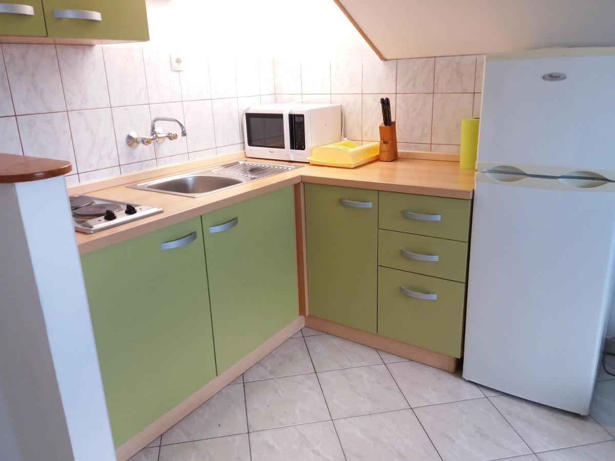 Apartmani Lana Brodarica  Eksteriør bilde
