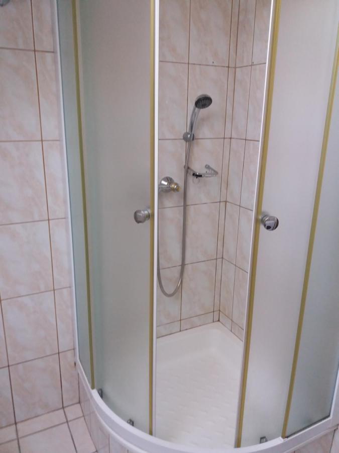 Apartmani Lana Brodarica  Eksteriør bilde