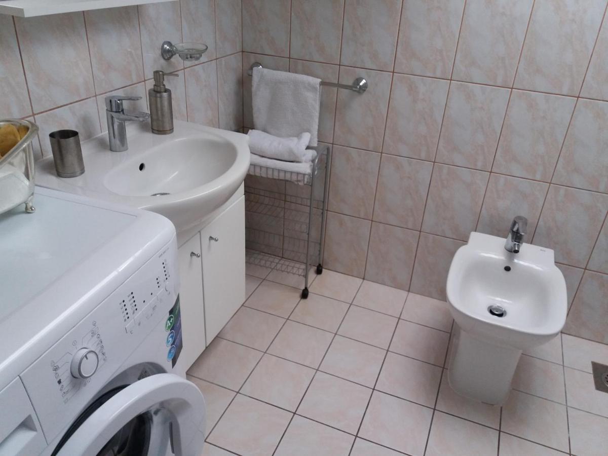 Apartmani Lana Brodarica  Eksteriør bilde