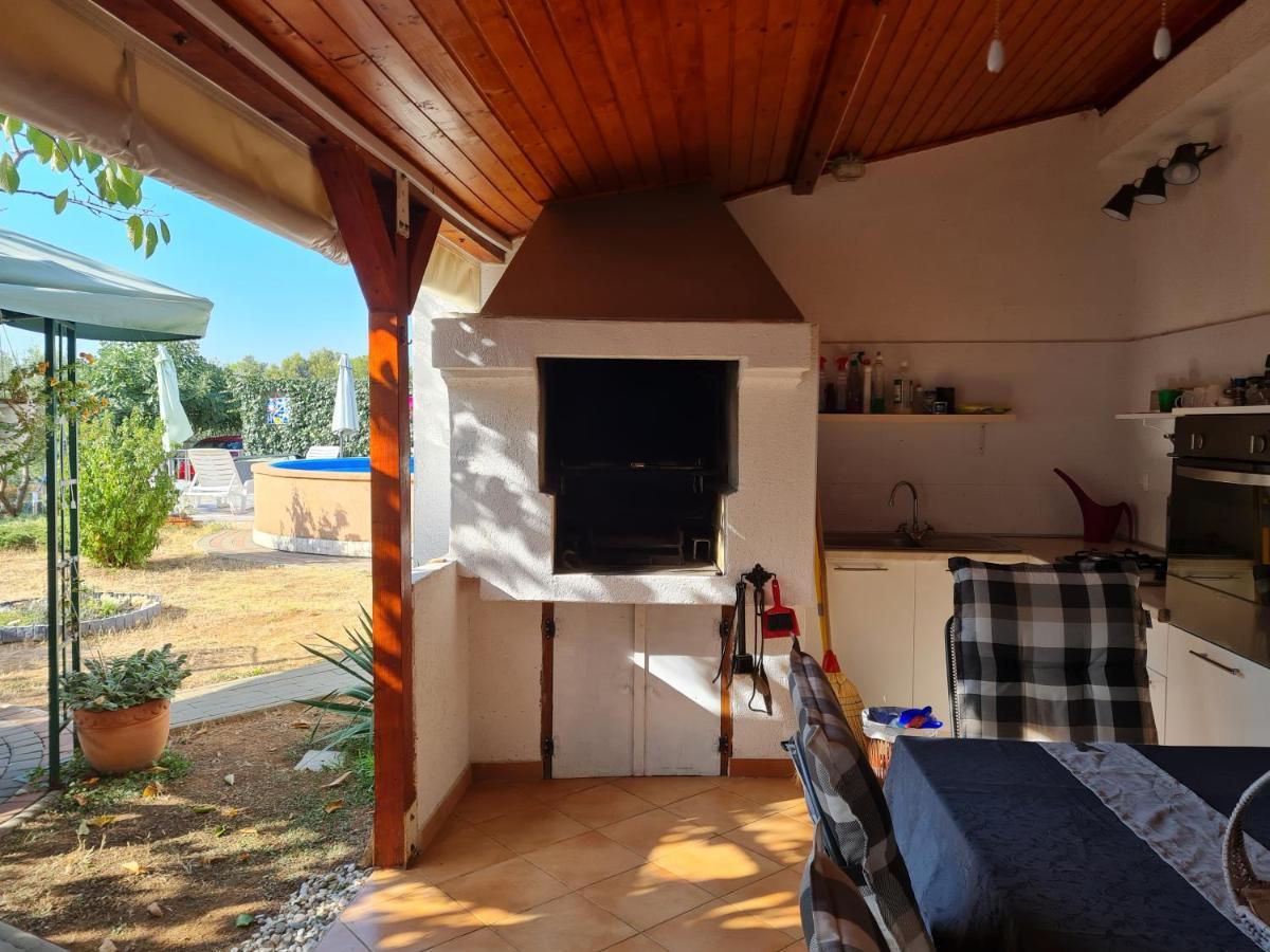 Apartmani Lana Brodarica  Eksteriør bilde