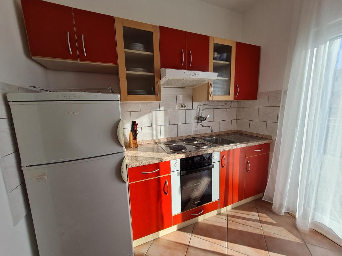 Apartmani Lana Brodarica  Eksteriør bilde